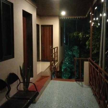 Anandi Villa Homestay Adhi Zewnętrze zdjęcie